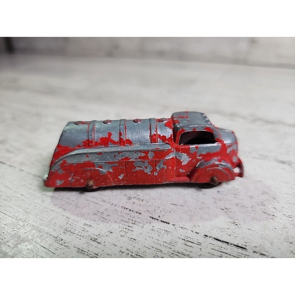 Vintage TOOTSIE TOYS Oil Tanker Delivery TRUCK! Red Diecast TootsieToy!